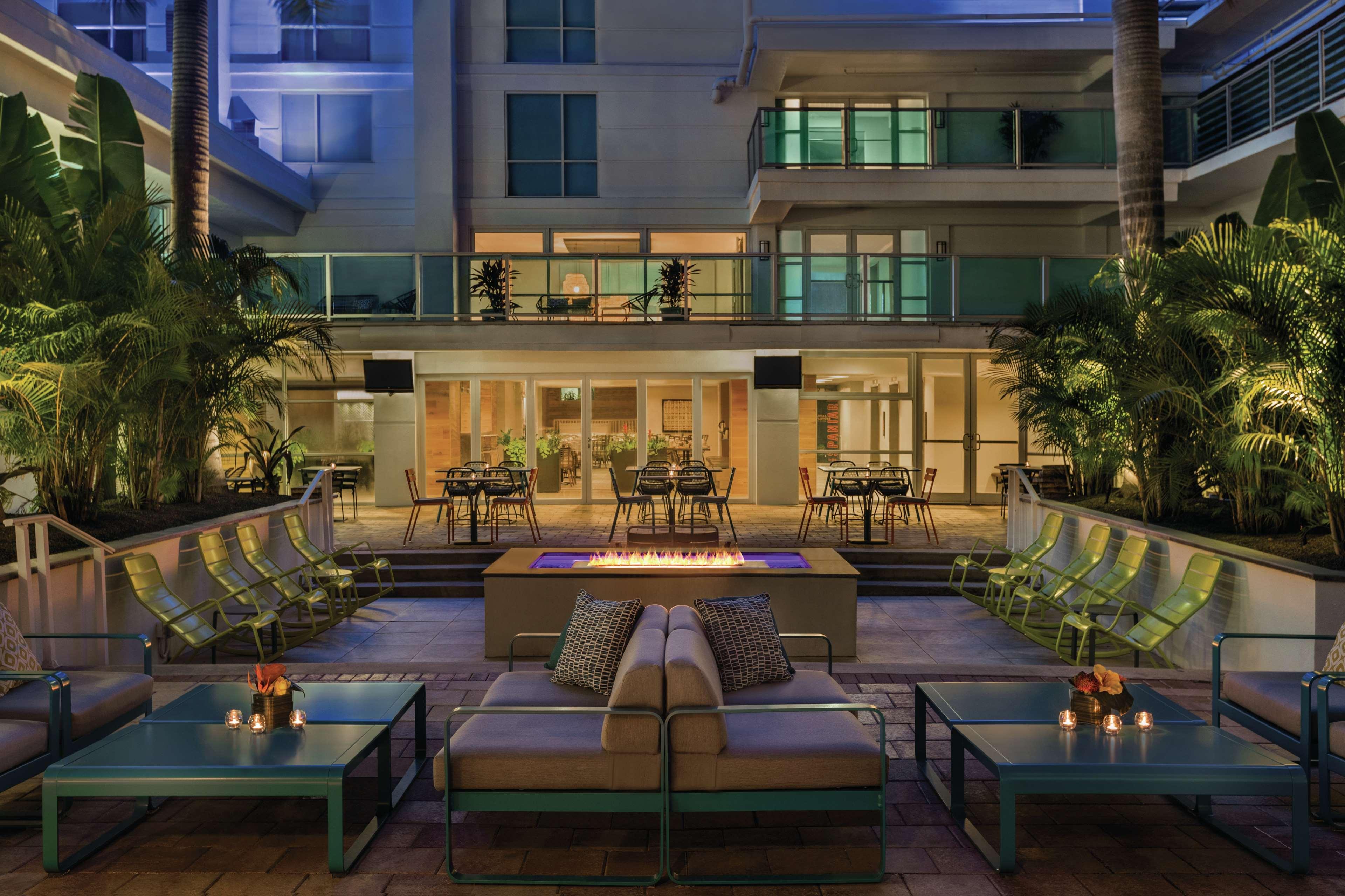 Hotel Alba Tampa, Tapestry Collection By Hilton Exteriör bild