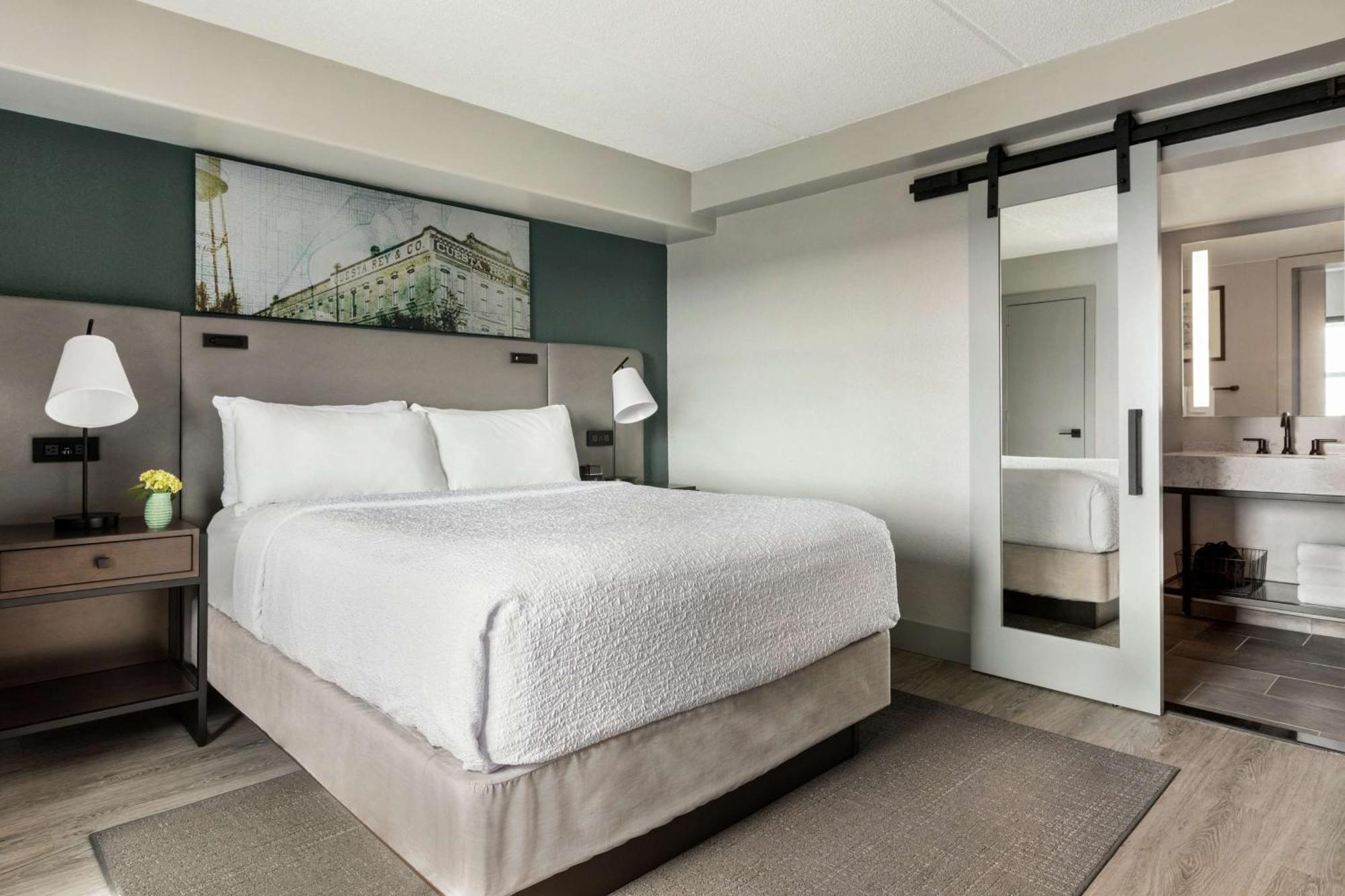 Hotel Alba Tampa, Tapestry Collection By Hilton Exteriör bild