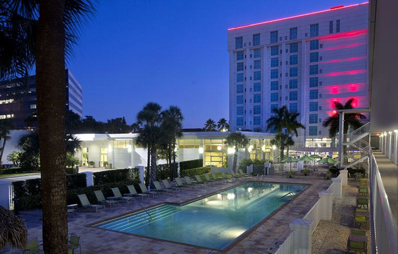 Hotel Alba Tampa, Tapestry Collection By Hilton Exteriör bild